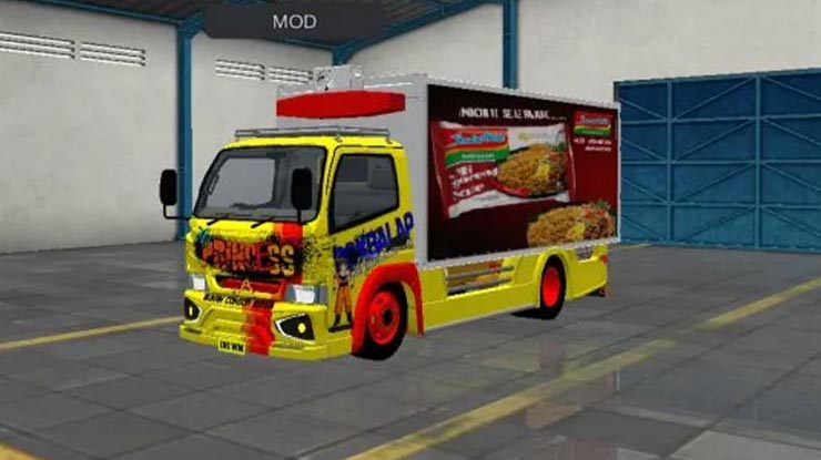 3. Truck Canter Box Balap Indomie